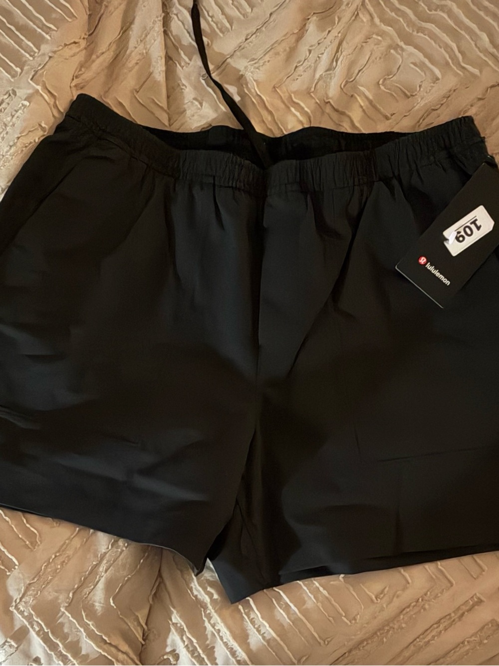 lululemon athletica Men’s Black Lightweight Athletic Shorts